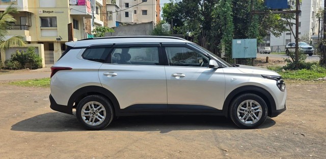 Second-hand 2022 Kia Carens Premium Diesel for sale in Sangli