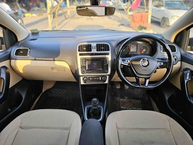 Second-hand 2016 Volkswagen Ameo 1.0 MPI Highline for sale in Surat-4