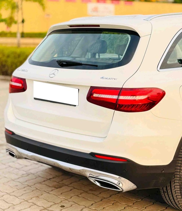 Mercedes-Benz GLC 220d 4MATIC Sport Second-hand 2018 Mercedes-Benz GLC 220d 4MATIC Sport for sale in Surat-1