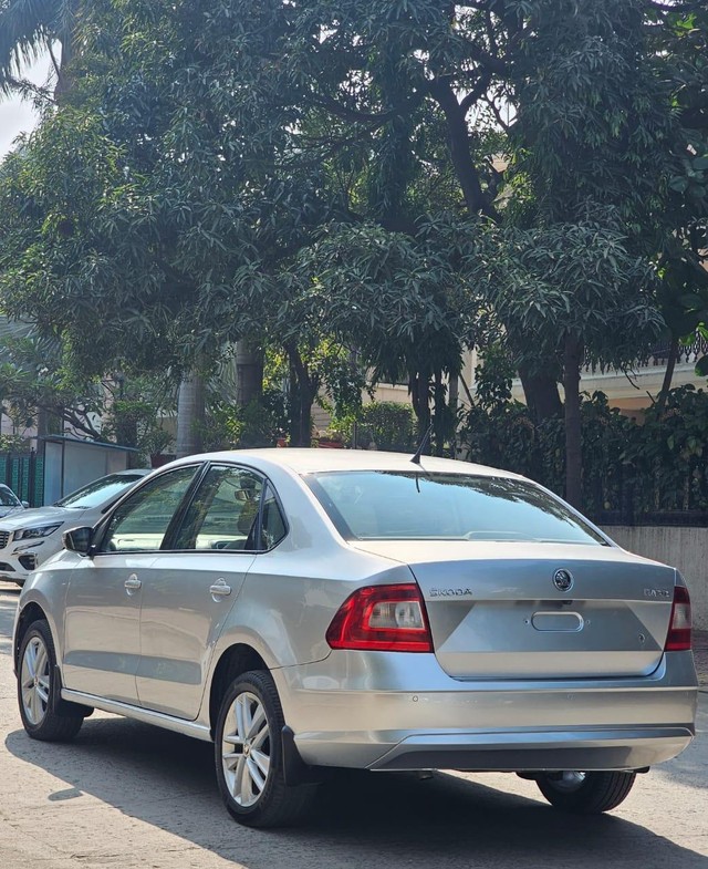 Second-hand 2018 Skoda Rapid 1.5 TDI Style BSIV for sale in Indore-8