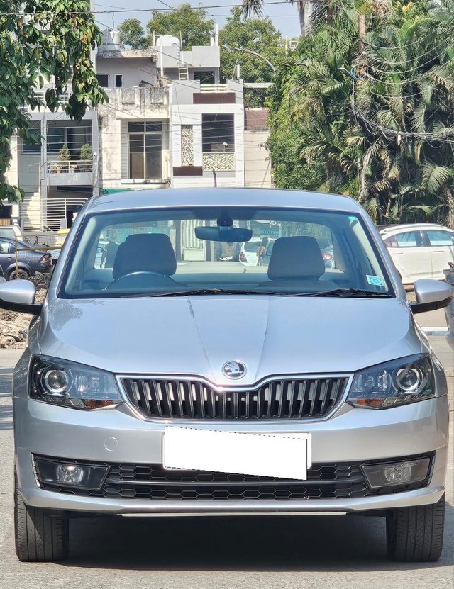 Second-hand 2018 Skoda Rapid 1.5 TDI Style BSIV for sale in Indore-5