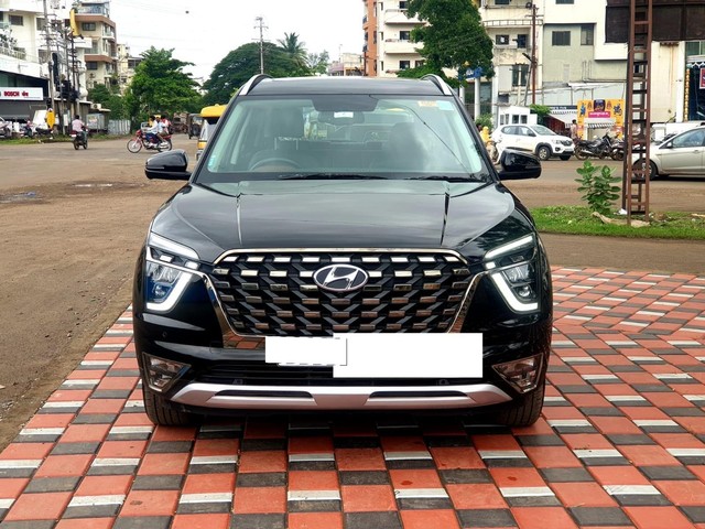 Second-hand 2022 Hyundai Alcazar Platinum (O) 7-Seater Diesel AT for sale in Sangli