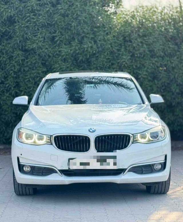 Second-hand 2016 BMW 3 Series 320d GT Luxury Line for sale in Surat-2