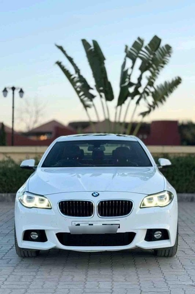 Second-hand 2016 BMW 5 Series 520d M Sport for sale in Surat-3