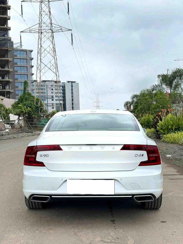 Volvo S90 D4 Inscription Second-hand 2020 Volvo S90 D4 Inscription for sale in Surat-1