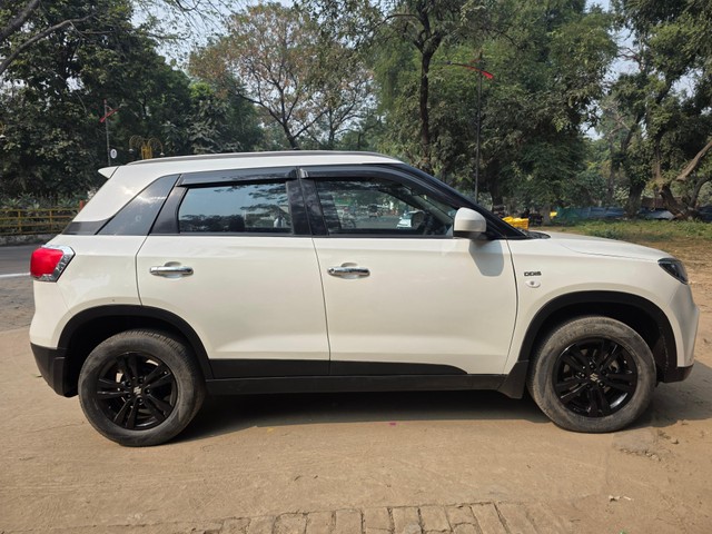 Second-hand 2017 Maruti Vitara Brezza ZDi for sale in Allahabad-1
