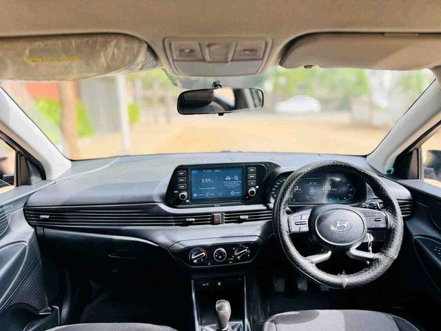 Second-hand 2021 Hyundai i20 Sportz for sale in Surat-3