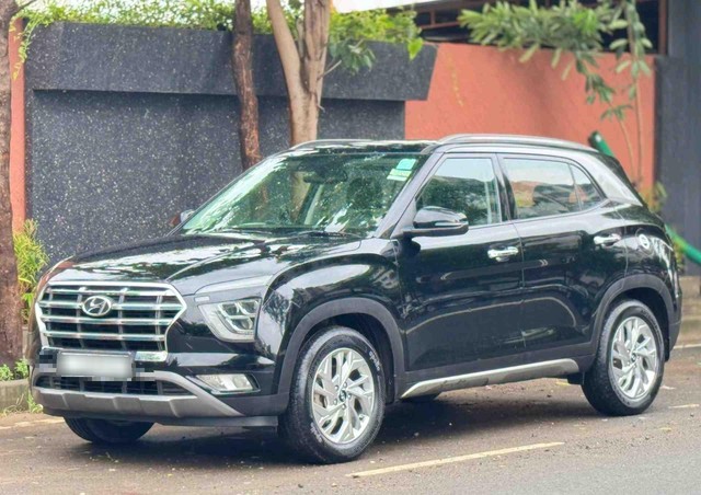 Second-hand 2022 Hyundai Creta SX for sale in Surat-4