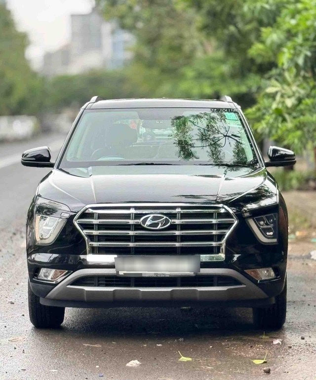 Second-hand 2022 Hyundai Creta SX for sale in Surat-2