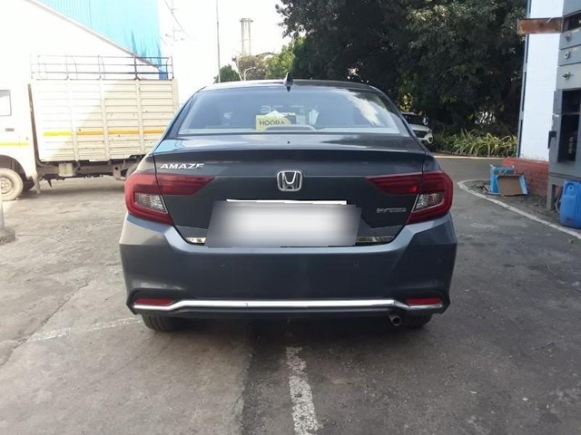 Second-hand 2023 Honda Amaze 2nd Gen VX BSVI for sale in Meerut-6