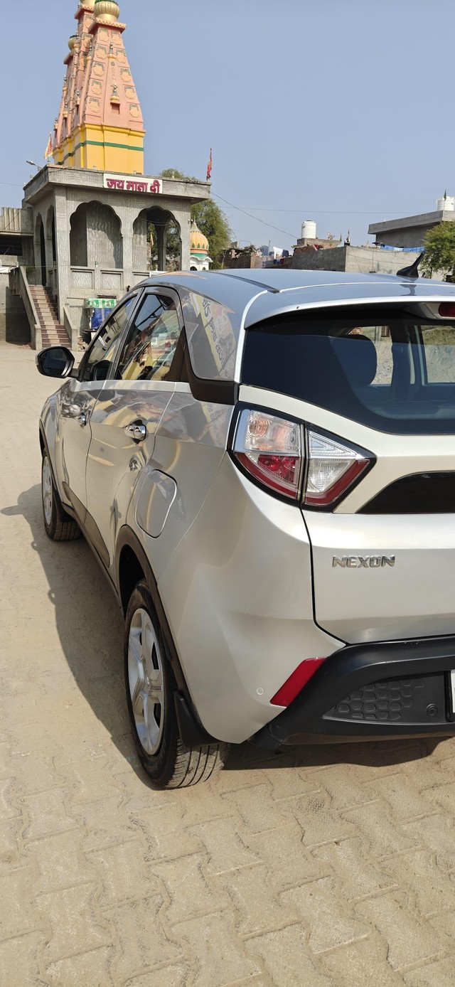 Second-hand 2017 Tata Nexon 1.5 Revotorq XM for sale in Fatehabad-12
