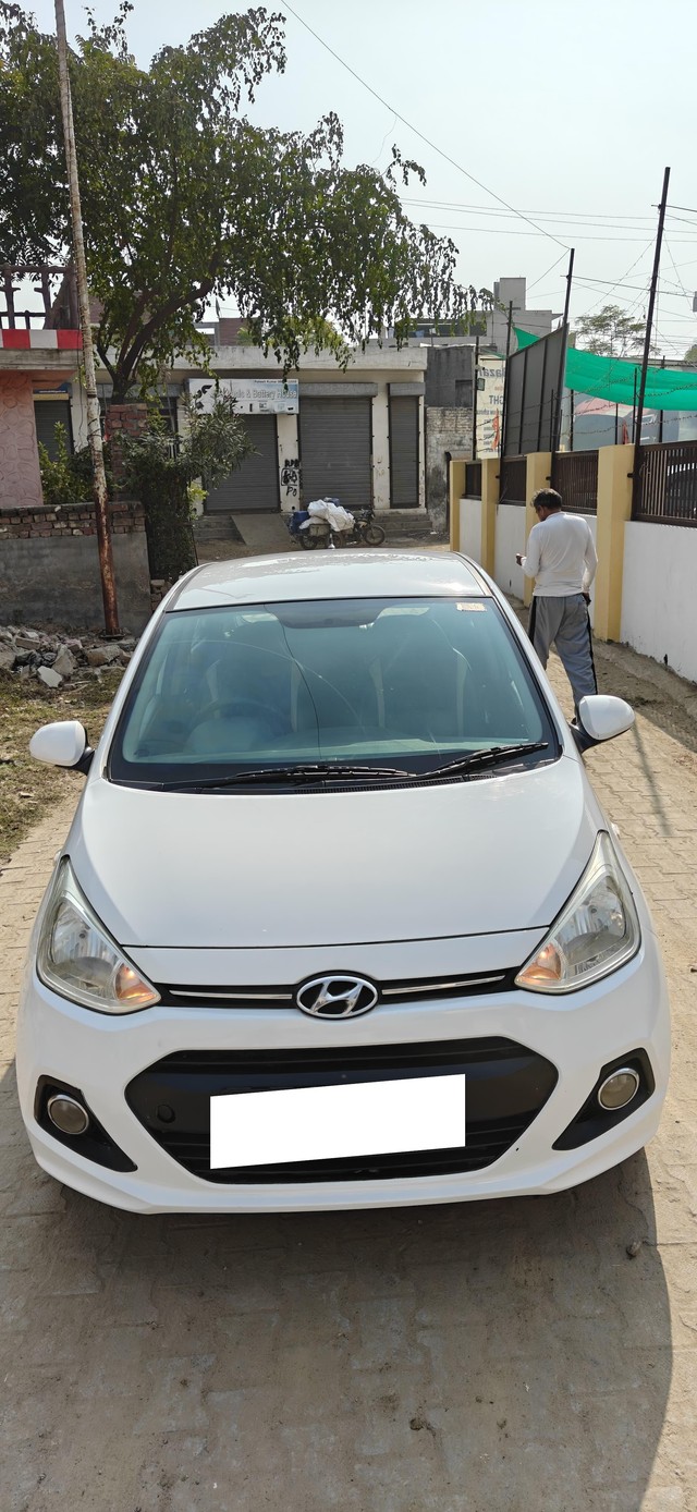 Second-hand 2015 Hyundai Grand i10 CRDi Magna for sale in Fatehabad-7