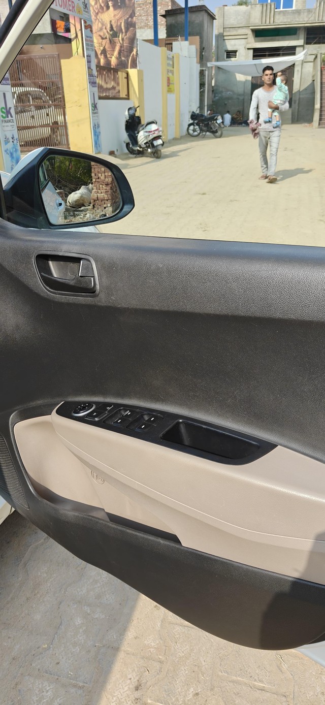 Second-hand 2015 Hyundai Grand i10 CRDi Magna for sale in Fatehabad-9