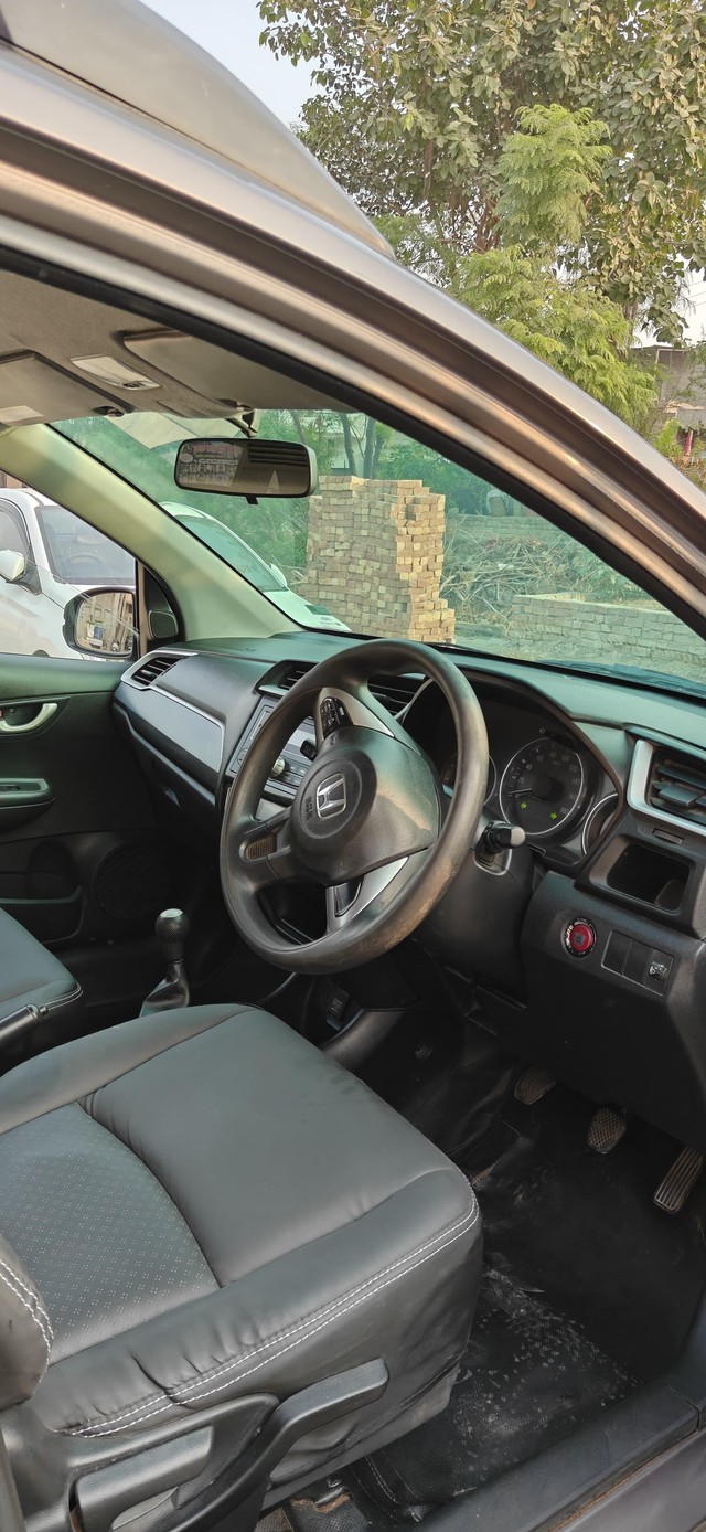 Second-hand 2017 Honda BR-V i-DTEC V MT for sale in Fatehabad-2