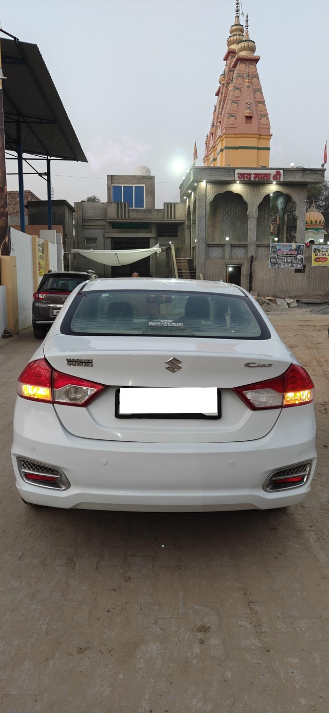 Maruti Suzuki Ciaz ZDi Second-hand 2015 Maruti Suzuki Ciaz ZDi for sale in Fatehabad-17