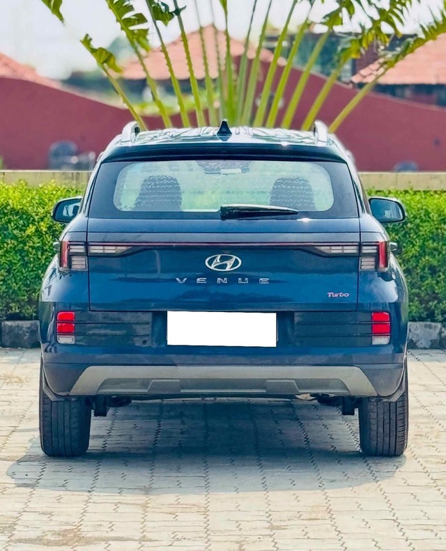 Hyundai Venue S Turbo iMT Second-hand 2022 Hyundai Venue S Turbo iMT for sale in Surat-1