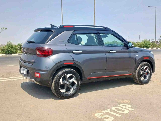 Hyundai Venue SX Opt Turbo Second-hand 2020 Hyundai Venue SX Opt Turbo for sale in Surat-1