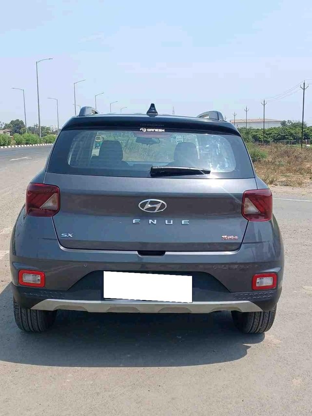 Hyundai Venue SX Opt Turbo Second-hand 2020 Hyundai Venue SX Opt Turbo for sale in Surat-2