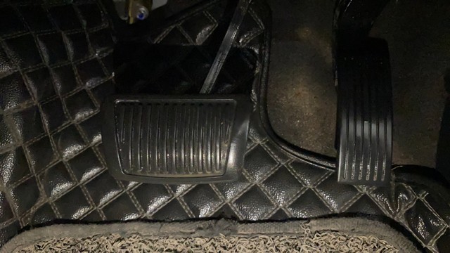 Second-hand 2023 Kia Sonet HTX Turbo DCT BSVI for sale in Noida-14