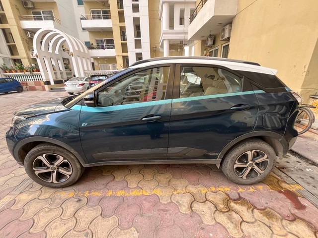 Second-hand 2022 Tata Nexon EV 2022 Max XZ Plus Lux for sale in Noida-5