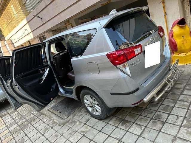 Second-hand 2016 Toyota Innova 2.5 VX (Diesel) 7 Seater BS IV for sale in Mira Road-7