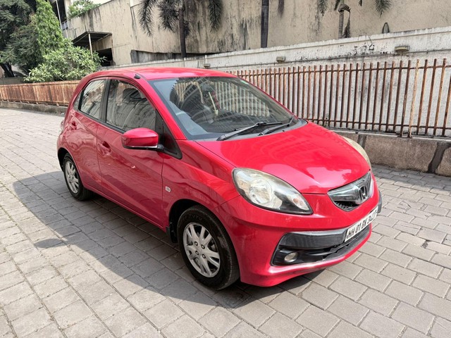 Second-hand 2013 Honda Brio VX AT for sale in Thane
