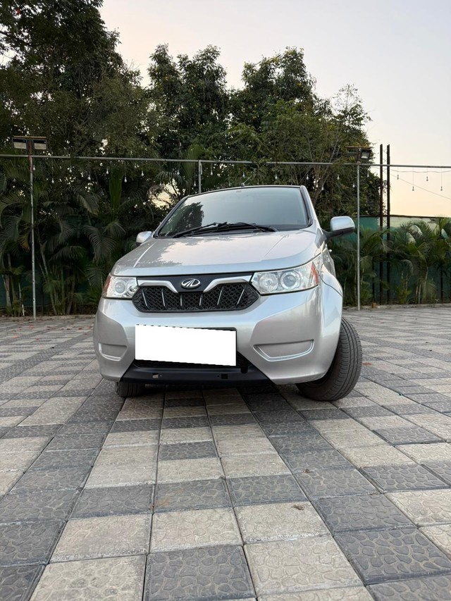 Second-hand 2018 Mahindra e2o Plus P4 for sale in Nashik-12
