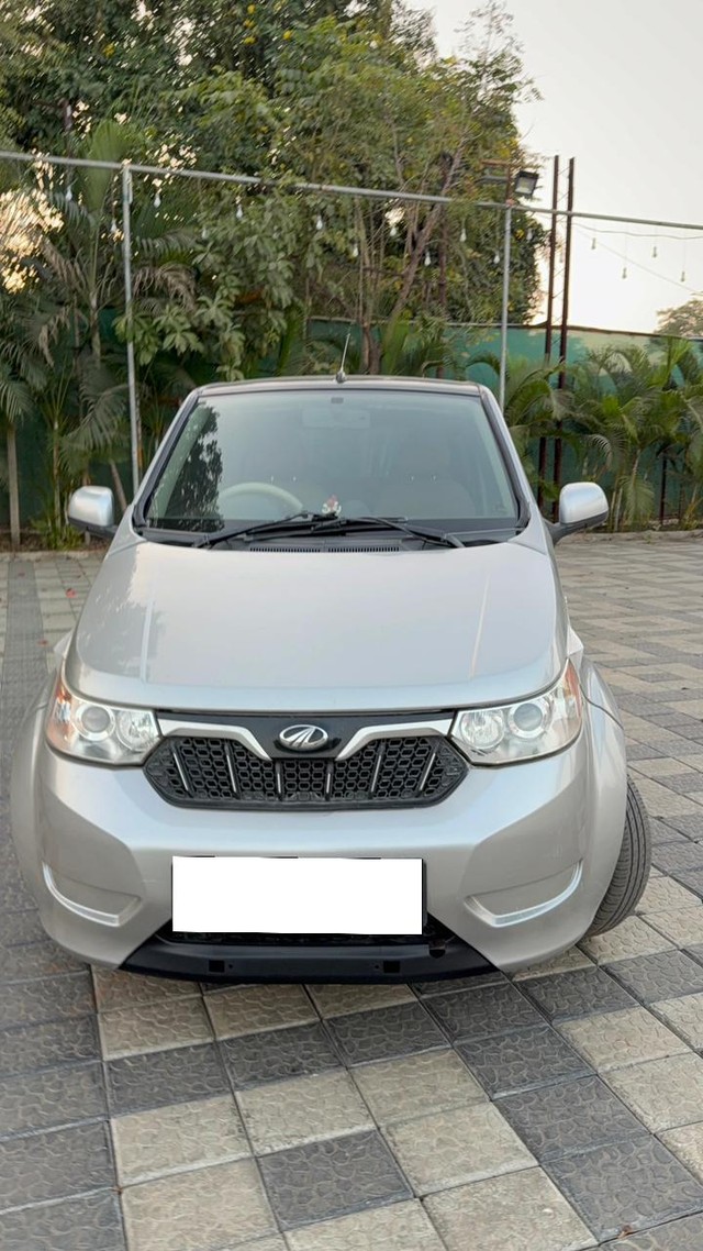 Second-hand 2018 Mahindra e2o Plus P4 for sale in Nashik-14