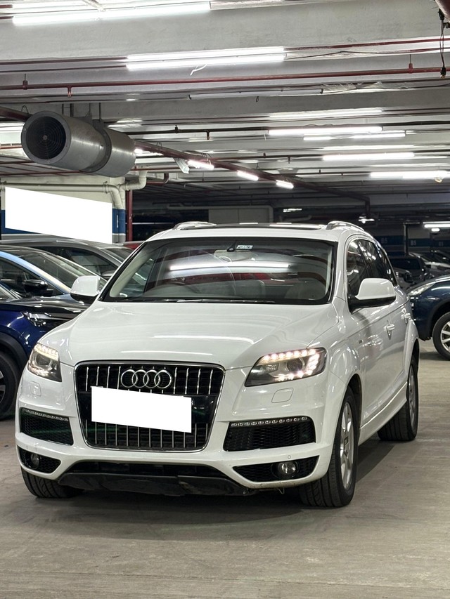 Second-hand 2013 Audi Q7 3.0 TDI quattro for sale in Mumbai-2