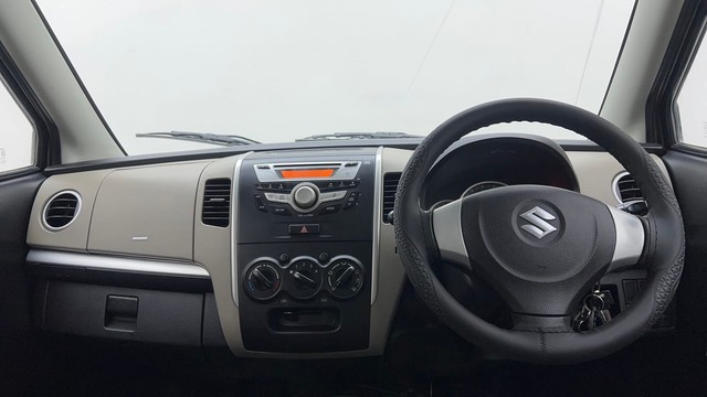 Second-hand 2014 Maruti Wagon R VXI for sale in Coimbatore-11