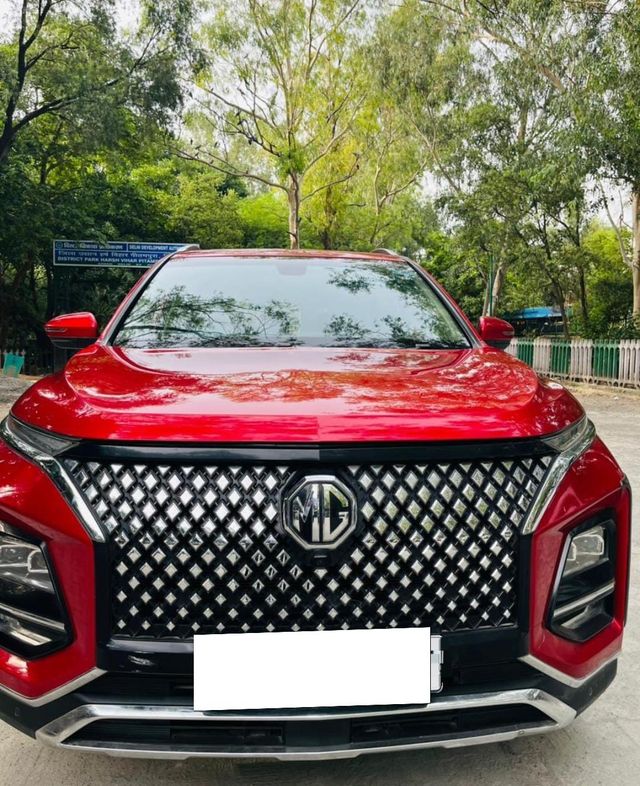 Second-hand 2024 MG Hector BlackStorm CVT 2024-2025 for sale in New Delhi