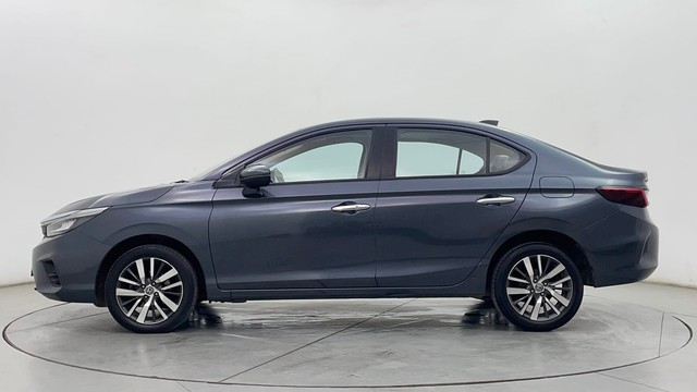 Second-hand 2022 Honda City ZX MT for sale in Chennai-6