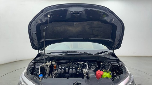 Second-hand 2022 Honda City ZX MT for sale in Chennai-8