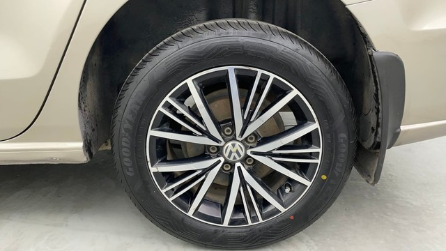 Second-hand 2019 Volkswagen Vento 1.6 Highline Plus for sale in Chennai-19