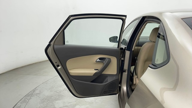 Second-hand 2019 Volkswagen Vento 1.6 Highline Plus for sale in Chennai-24