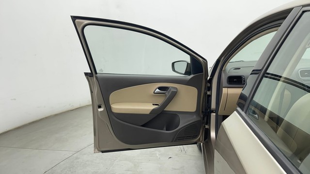 Second-hand 2019 Volkswagen Vento 1.6 Highline Plus for sale in Chennai-27