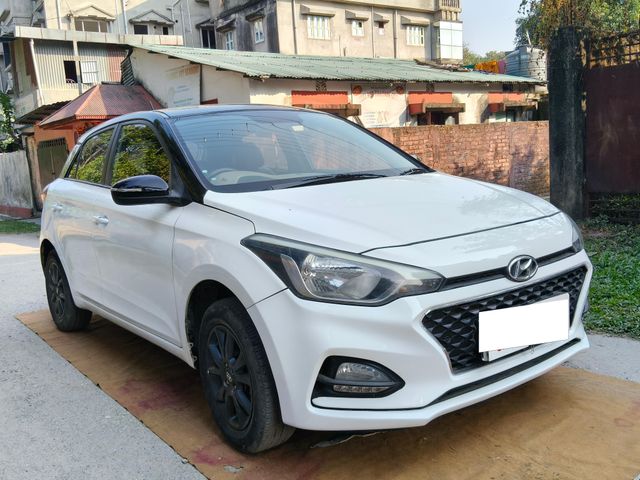 Second-hand 2020 Hyundai i20 Sportz Plus for sale in Darjeeling