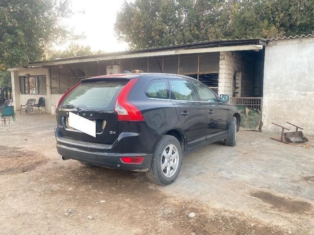 Second-hand 2013 Volvo XC60 D4 KINETIC for sale in Morbi-5