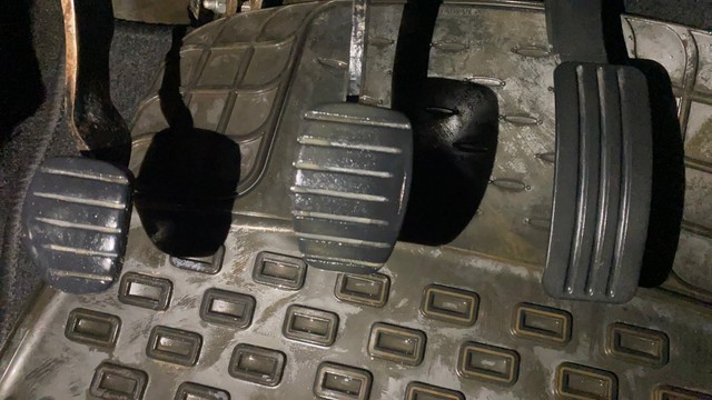 Second-hand 2014 Renault Duster 85PS Diesel RxL for sale in Gulbarga-14