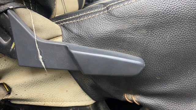 Second-hand 2014 Renault Duster 85PS Diesel RxL for sale in Gulbarga-18