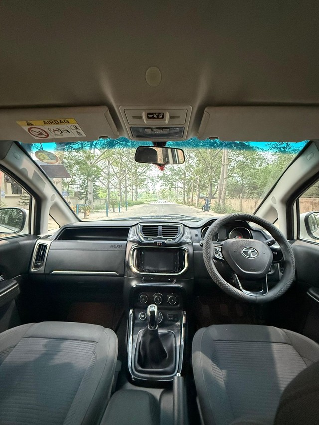 Second-hand 2017 Tata Hexa XM for sale in New Delhi-3