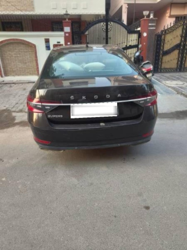 Second-hand 2020 Skoda Superb Laurin & klement BSVI for sale in Ghaziabad-3