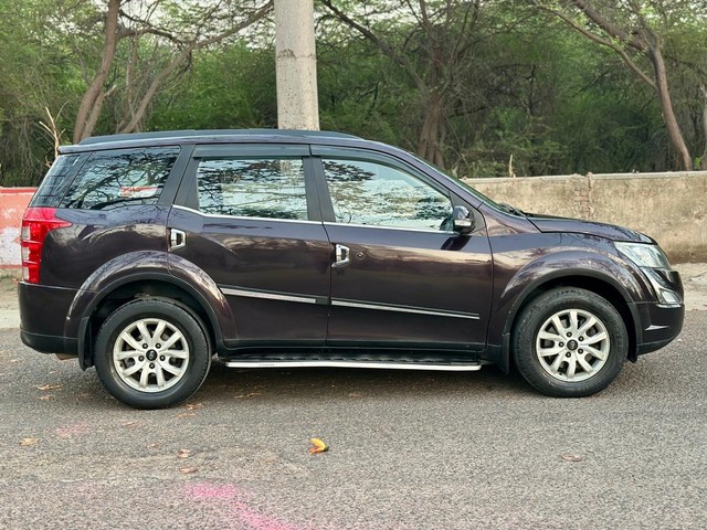Second-hand 2016 Mahindra XUV500 W10 2WD for sale in New Delhi-1