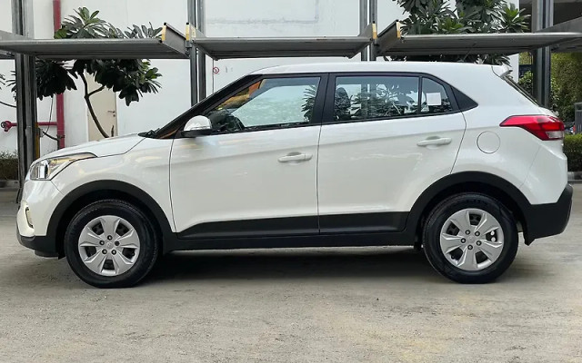 Second-hand 2018 Hyundai Creta 1.6 E Plus for sale in New Delhi-3