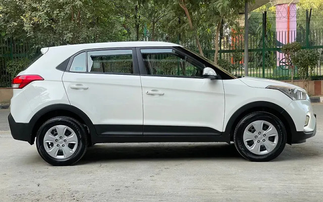 Second-hand 2018 Hyundai Creta 1.6 E Plus for sale in New Delhi-1