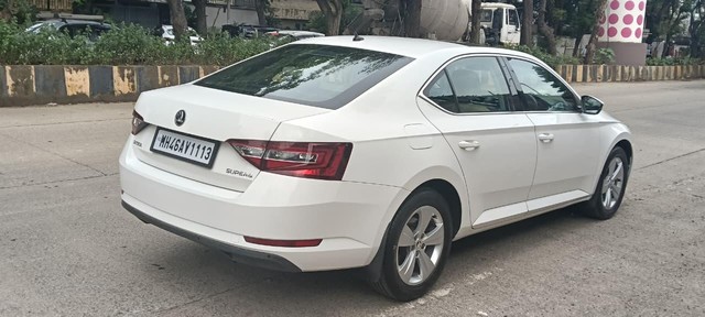 Second-hand 2016 Skoda Superb Style 1.8 TSI AT for sale in Mumbai-12