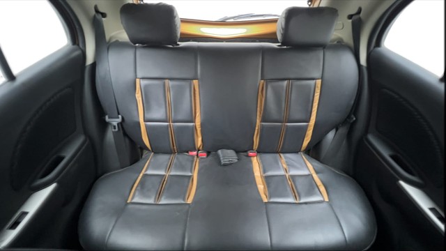 Second-hand 2016 Nissan Micra XV CVT for sale in New Delhi-34