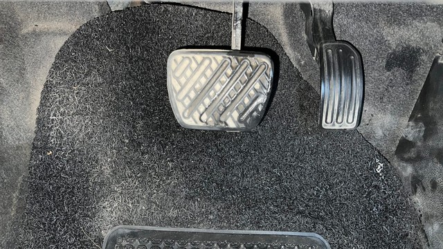 Second-hand 2016 Nissan Micra XV CVT for sale in New Delhi-14