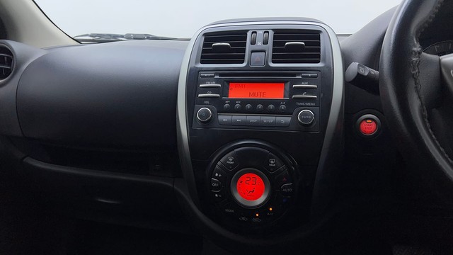 Second-hand 2016 Nissan Micra XV CVT for sale in New Delhi-31