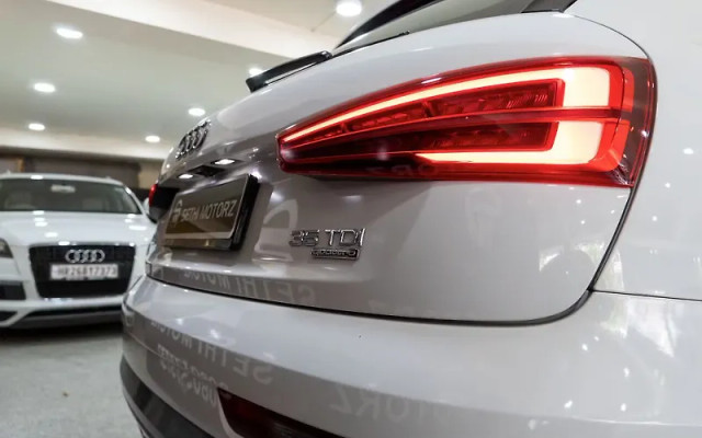 Second-hand 2016 Audi Q3 35 TDI Quattro Premium for sale in New Delhi-6